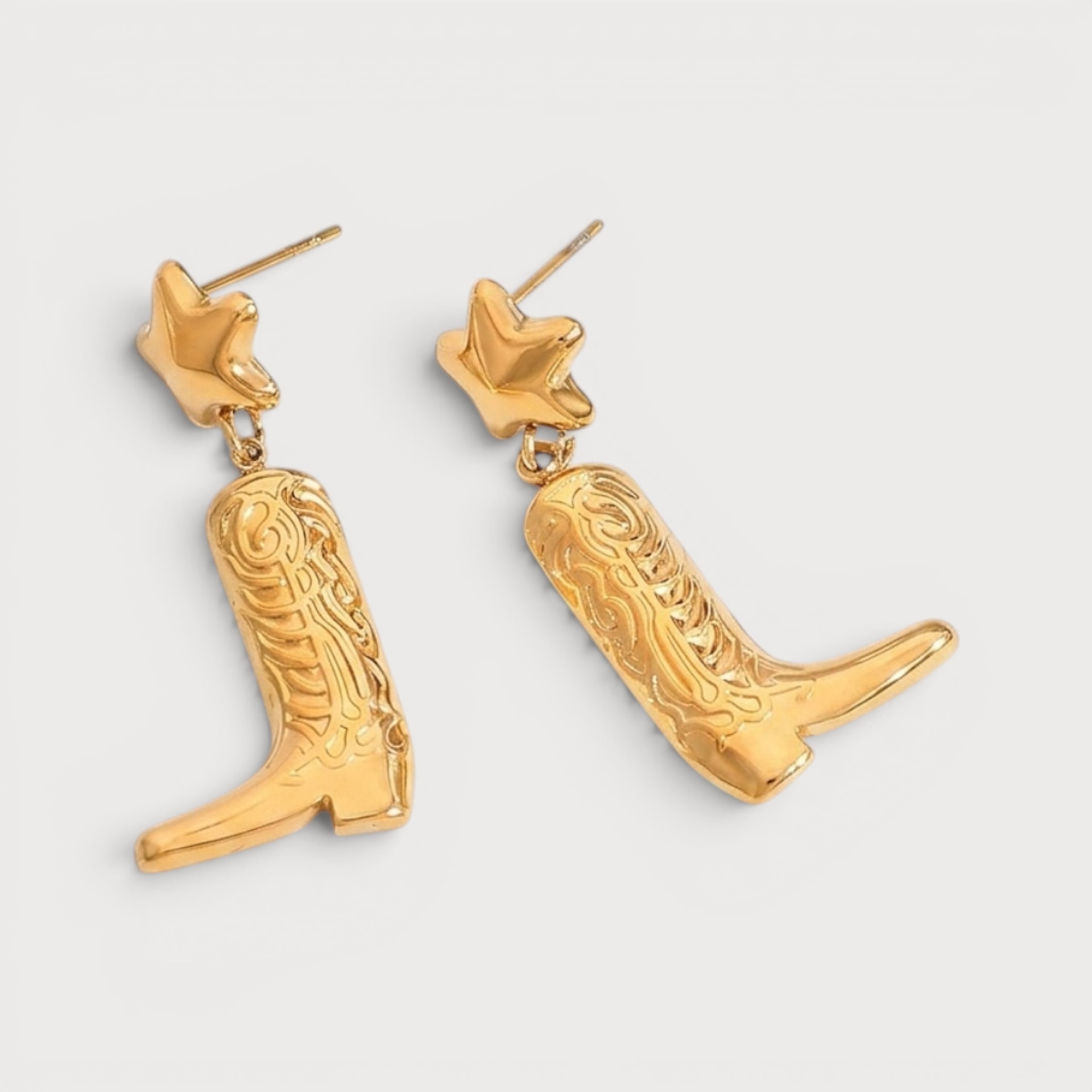 Boucles d’oreilles étoile et bottine dorées en acier inoxydable