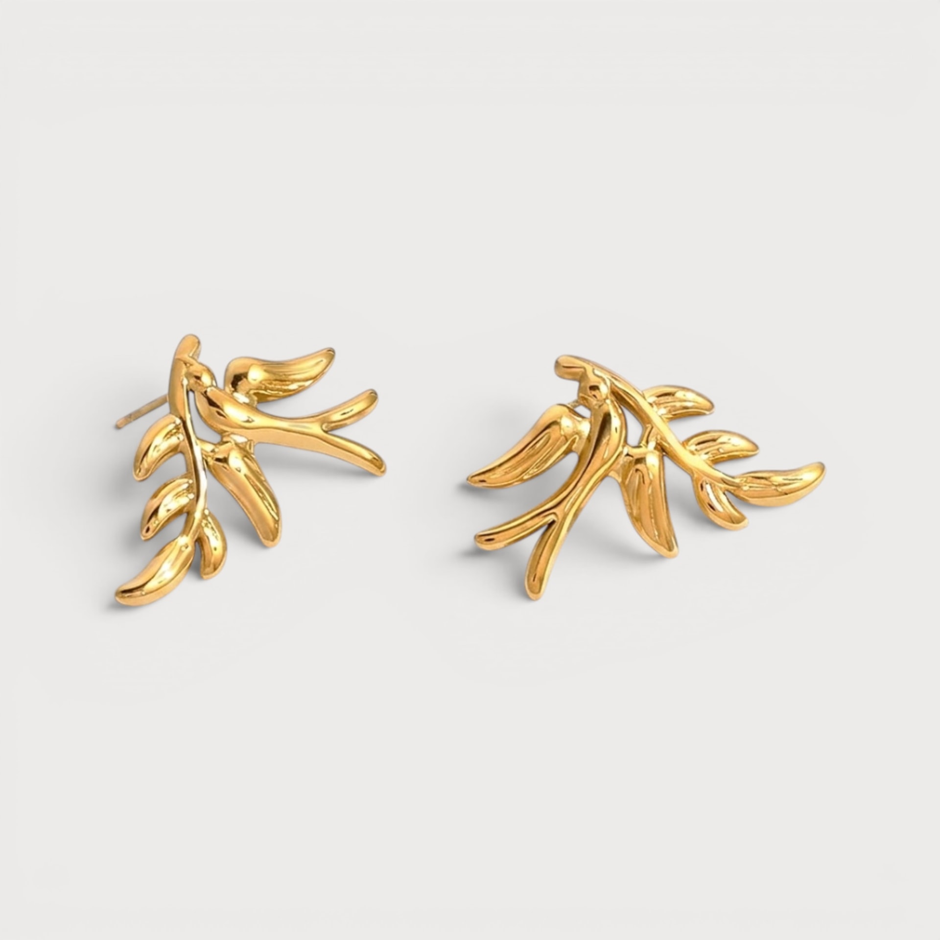 Boucles d’oreilles oiseau et brindille en acier inoxydable doré