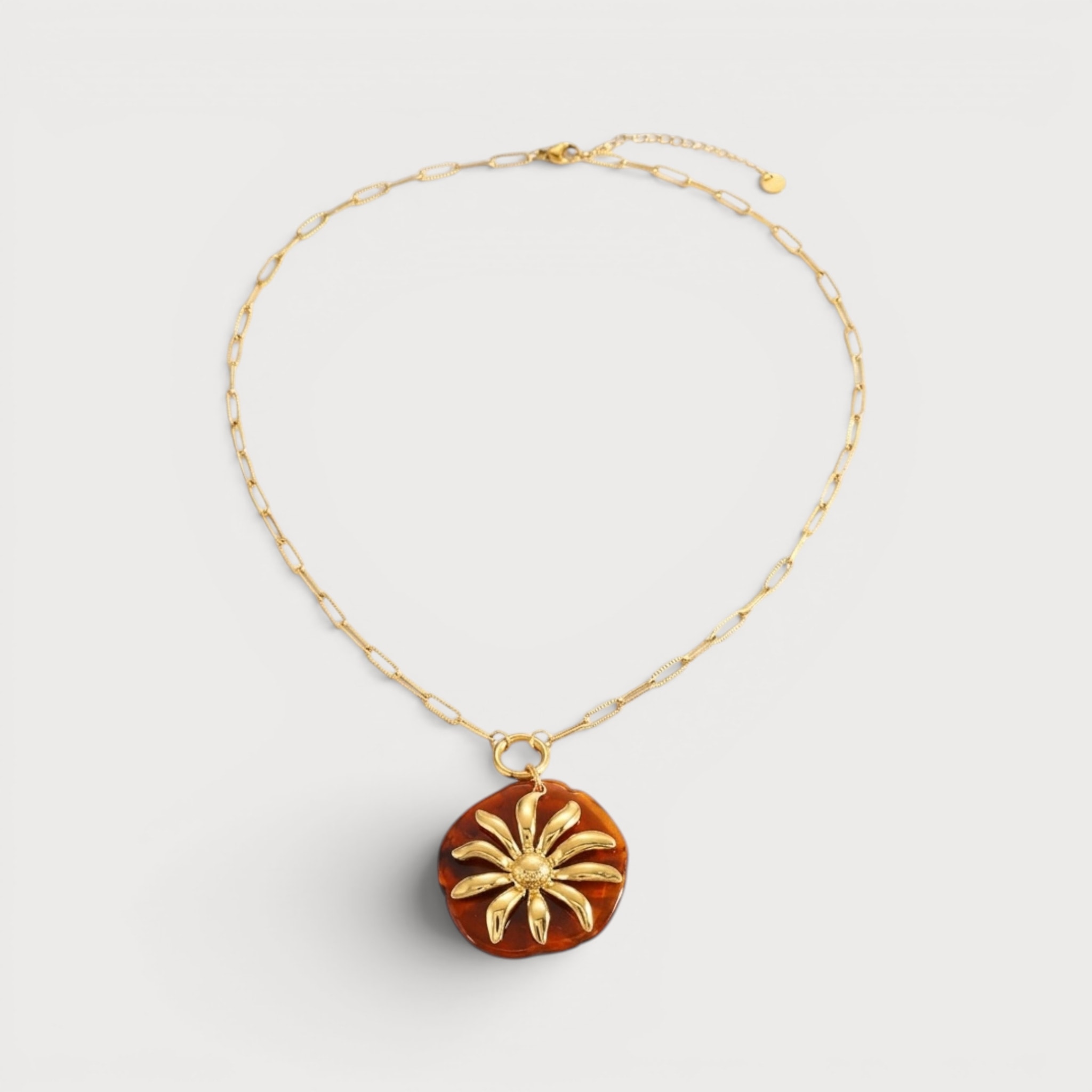 Collier pendentif disque fleur soleil en acier inoxydable doré | Bloom × Blaze