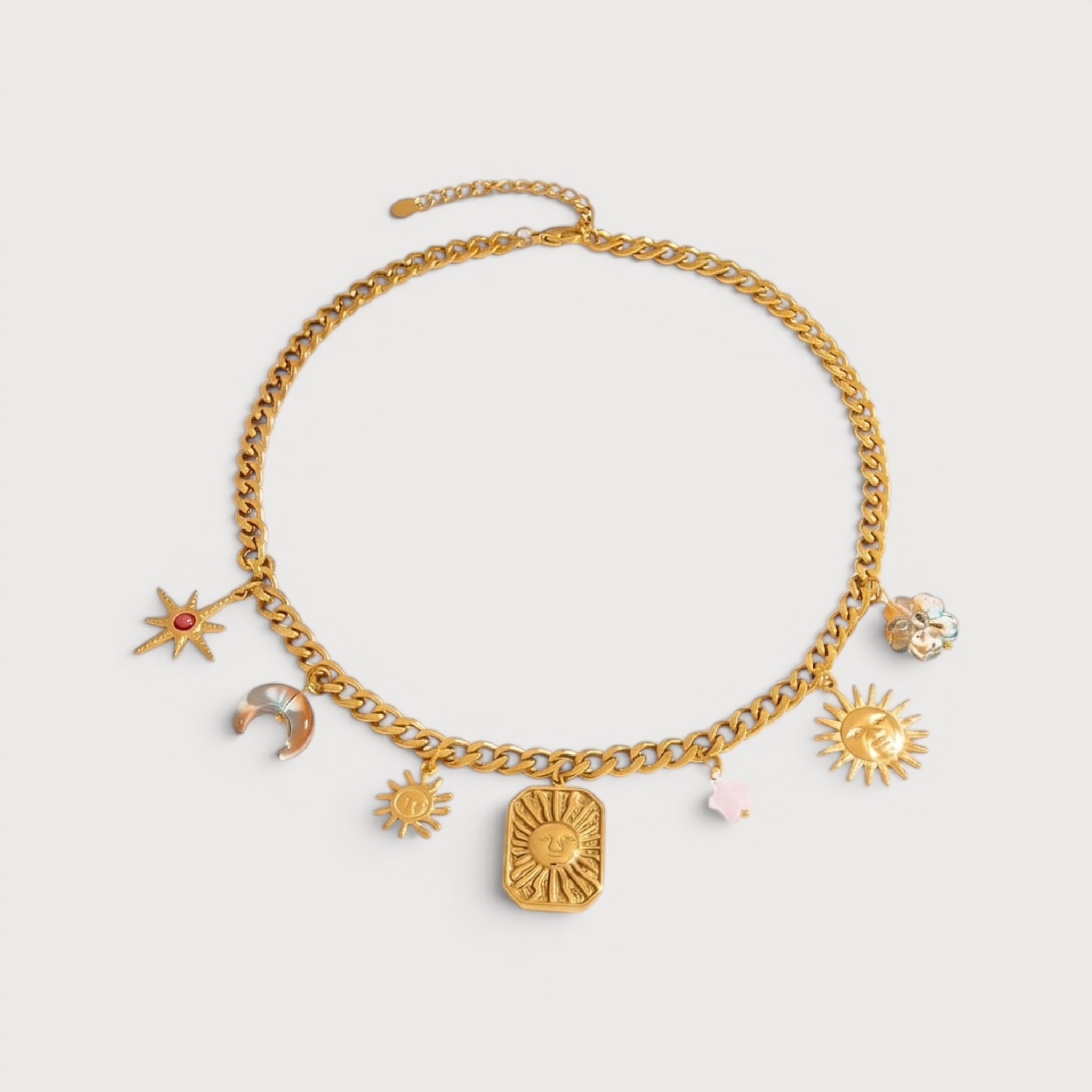 Collier charms astres et cœur en acier inoxydable doré | Bloom × Blaze