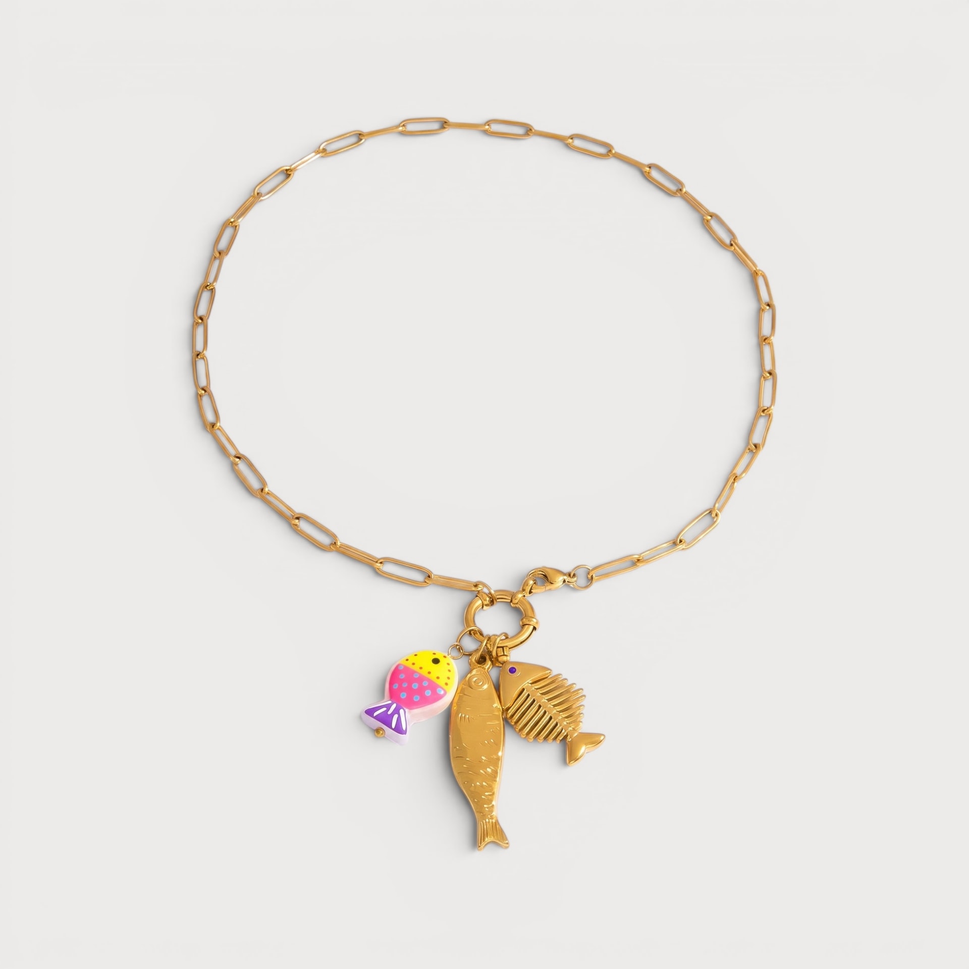Collier trois poissons dorés et émaillés, chaîne trombone